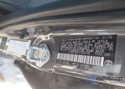 2012 Toyota Prius C Four z USA, uszkodzony, nr VIN JTDKDTB31C1002182